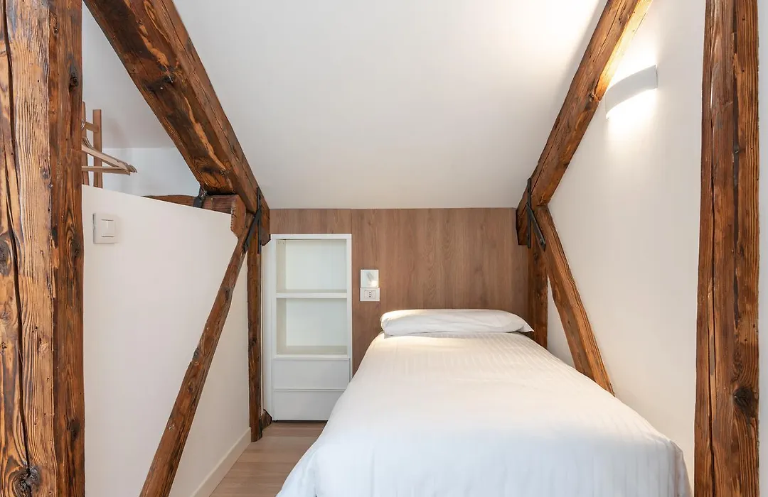 Poli Grappa Suite-1